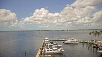 Weather camera view of Pinchers Marina at Edison Ford.