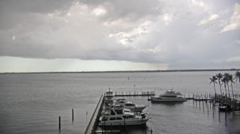 Weather camera view of Pinchers Marina at Edison Ford.