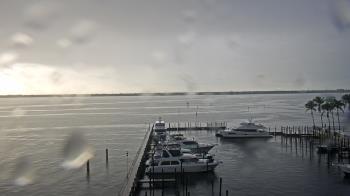 Weather camera view of Pinchers Marina at Edison Ford.