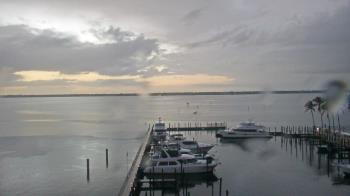 Weather camera view of Pinchers Marina at Edison Ford.
