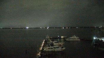 Weather camera view of Pinchers Marina at Edison Ford.