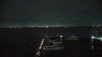 Weather camera view of Pinchers Marina at Edison Ford.