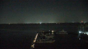 Weather camera view of Pinchers Marina at Edison Ford.