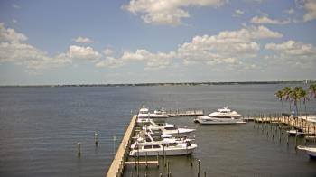 Weather camera view of Pinchers Marina at Edison Ford.