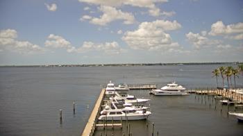 Weather camera view of Pinchers Marina at Edison Ford.