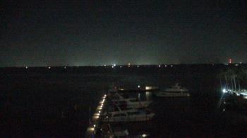 Weather camera view of Pinchers Marina at Edison Ford.