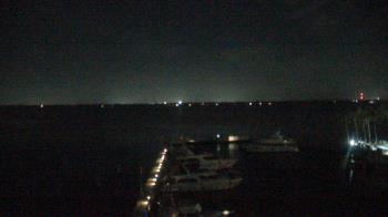 Weather camera view of Pinchers Marina at Edison Ford.