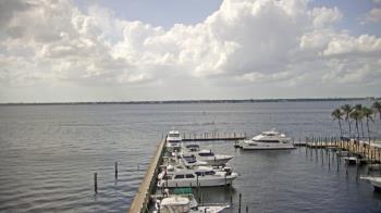 Weather camera view of Pinchers Marina at Edison Ford.