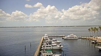 Weather camera view of Pinchers Marina at Edison Ford.