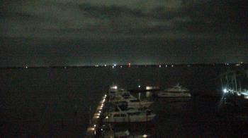 Weather camera view of Pinchers Marina at Edison Ford.