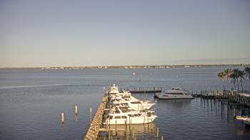 Weather camera view of Pinchers Marina at Edison Ford.