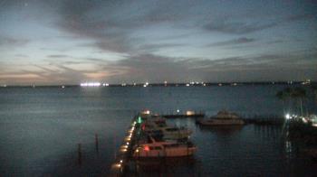 Weather camera view of Pinchers Marina at Edison Ford.