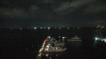 Weather camera view of Pinchers Marina at Edison Ford.