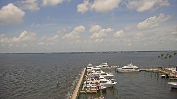 Weather camera view of Pinchers Marina at Edison Ford.