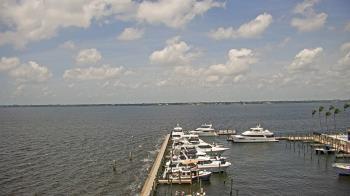 Weather camera view of Pinchers Marina at Edison Ford.