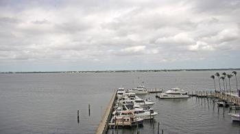 Weather camera view of Pinchers Marina at Edison Ford.