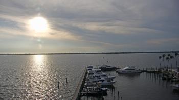Weather camera view of Pinchers Marina at Edison Ford.