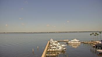 Weather camera view of Pinchers Marina at Edison Ford.