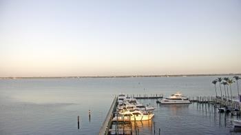 Weather camera view of Pinchers Marina at Edison Ford.