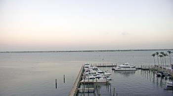 Weather camera view of Pinchers Marina at Edison Ford.
