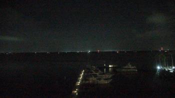 Weather camera view of Pinchers Marina at Edison Ford.