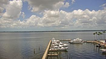 Weather camera view of Pinchers Marina at Edison Ford.