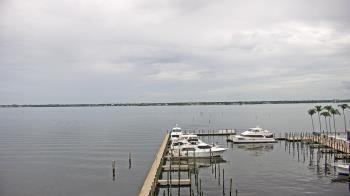 Weather camera view of Pinchers Marina at Edison Ford.