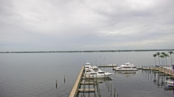 Weather camera view of Pinchers Marina at Edison Ford.