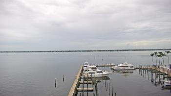 Weather camera view of Pinchers Marina at Edison Ford.