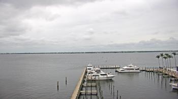 Weather camera view of Pinchers Marina at Edison Ford.