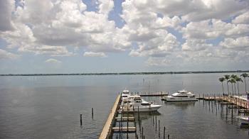 Weather camera view of Pinchers Marina at Edison Ford.