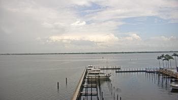Weather camera view of Pinchers Marina at Edison Ford.