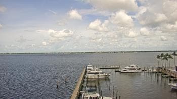 Weather camera view of Pinchers Marina at Edison Ford.