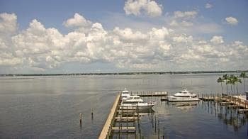 Weather camera view of Pinchers Marina at Edison Ford.