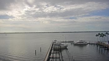 Weather camera view of Pinchers Marina at Edison Ford.