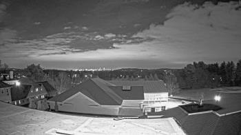 Weather camera view of Fessenden School.