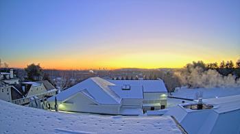 Weather camera view of Fessenden School.