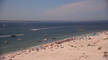 Weather camera view of DiamondHead & GullWing Beach Resorts.