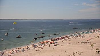 Weather camera view of DiamondHead & GullWing Beach Resorts.