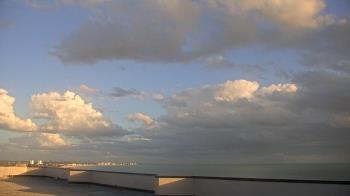 Weather camera view of DiamondHead & GullWing Beach Resorts.