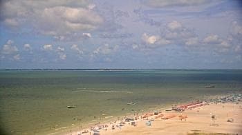 Weather camera view of DiamondHead & GullWing Beach Resorts.