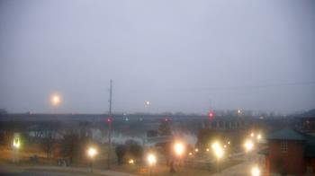 Weather camera view of Miss Lauras.