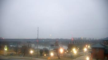 Weather camera view of Miss Lauras.