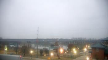 Weather camera view of Miss Lauras.