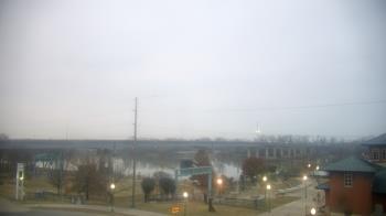 Weather camera view of Miss Lauras.