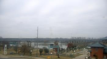 Weather camera view of Miss Lauras.