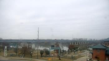 Weather camera view of Miss Lauras.