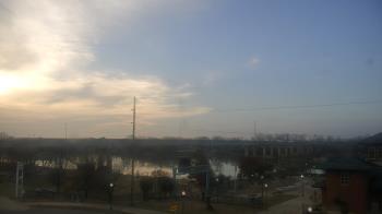 Weather camera view of Miss Lauras.