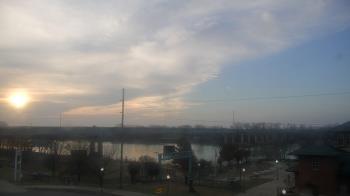 Weather camera view of Miss Lauras.