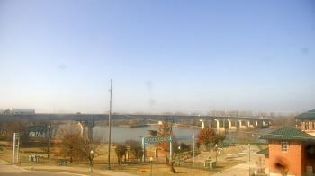 Weather camera view of Miss Lauras.